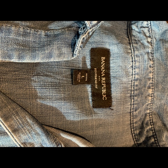 🌸Banana Republic Light Denim Blouse🌸 - Picture 6 of 6